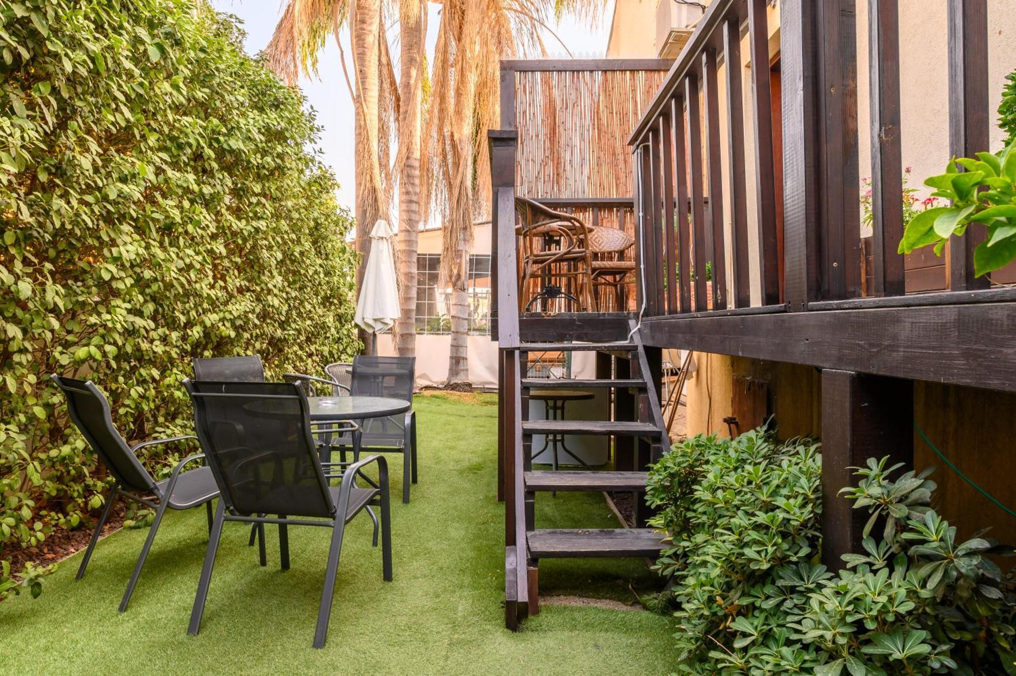 My Place In The Colony Zikhron Ya'akov Exterior photo