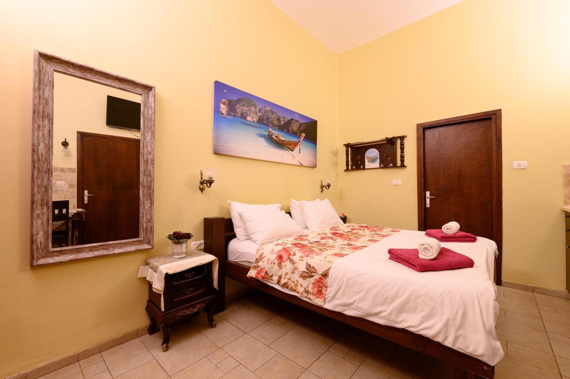My Place In The Colony Zikhron Ya'akov Room photo